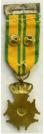 Kruis voor Betoonde Marsvaardigheid (Vierdaagsekruis). Ge�mailleerde versie met cijfer 21 voor 21e deelname. Maker: W. v. Veluw BV Zeist. Prijs: �.85,-